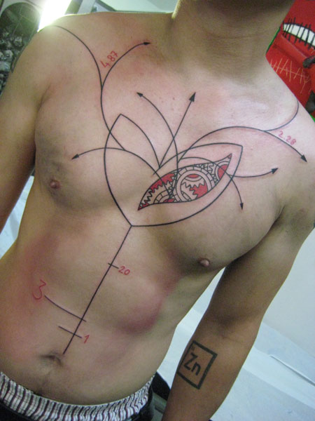 I stumbled across the artist Yann Travaille's tattoo work recently and I